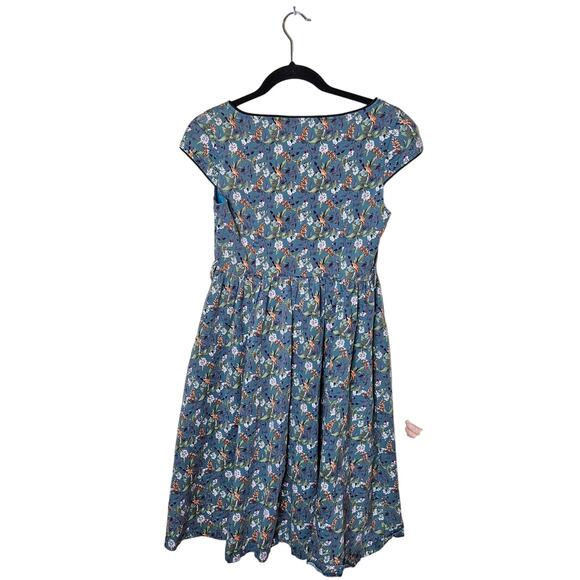 Lindy Bop Retro Pin Up Rockabilly Fit and Flare Floral Swing Dress Size Small - Picture 3 of 11